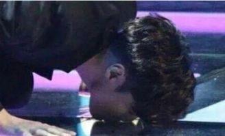 舞台吃瓜事件,揭秘娱乐圈幕后恩怨